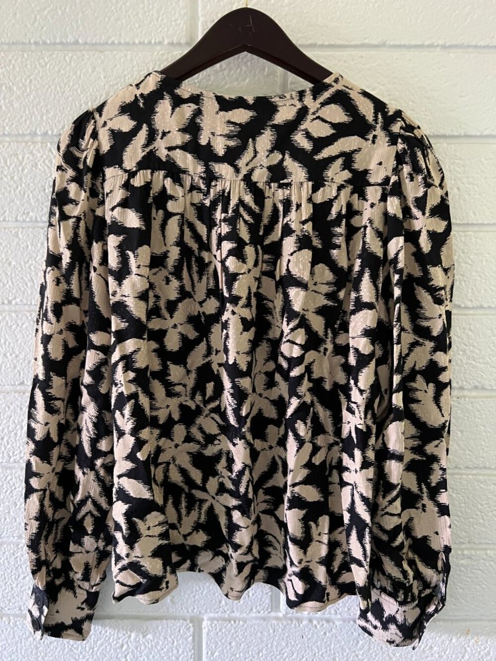 Sézane Blanca Blouse Black Cream Abstract Leaf Print Size FR 34 US 2 - Picture 5 of 5